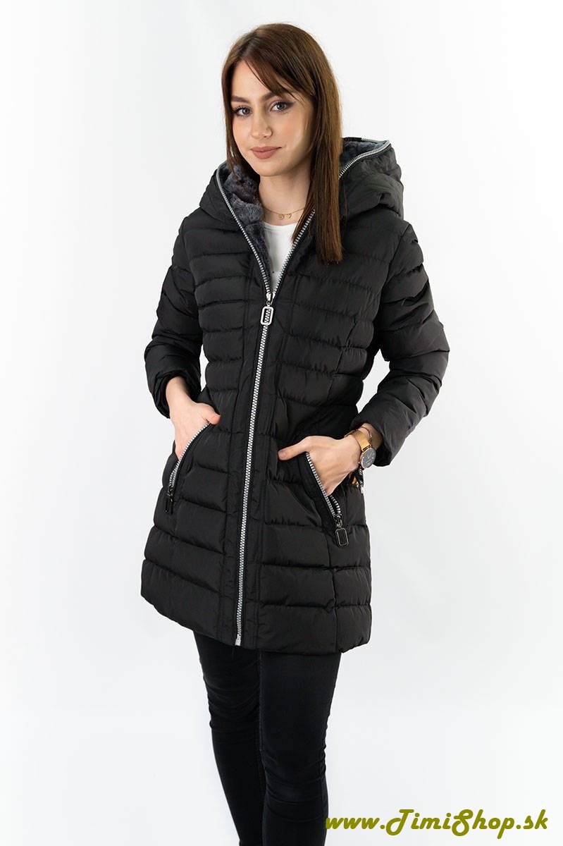 Prešívaná zimná bunda so zipsom okolo kapucne - Čierna